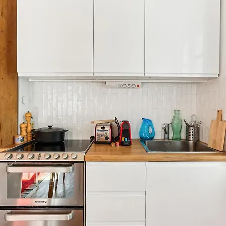 Cocon Parisien Dans Le Quartier Du Marais By Weekome Paris
