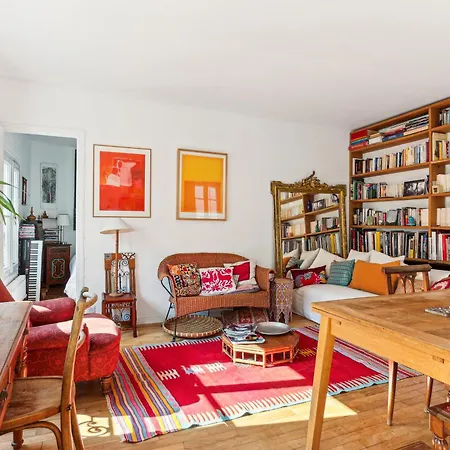 Cocon Parisien Dans Le Quartier Du Marais By Weekome *